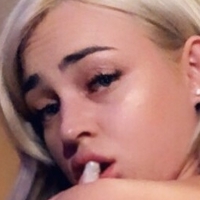arielleaube Çıplak