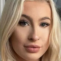 Astrid Wet Çıplak