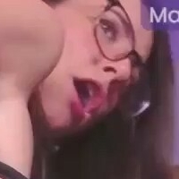 Aubri Toffee Çıplak