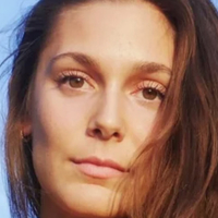 Auxane Micheneau Çıplak