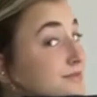 Ava Elise Çıplak