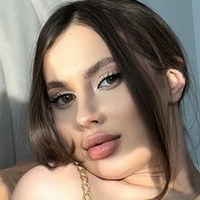 Avery Alena Çıplak