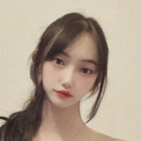 Ayoung Çıplak
