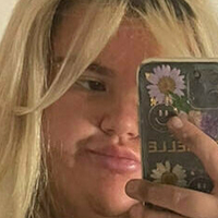 b0ugiee Çıplak