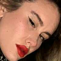 Bad Lou Lou Çıplak