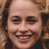 Beatie Edney Çıplak