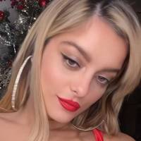 Bebe Rexha Çıplak