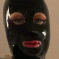 bee_the_rubber_doll Çıplak