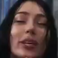 Beelinda Çıplak