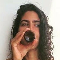 Bela Gil Çıplak