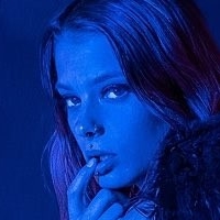 Bella Biddie Çıplak