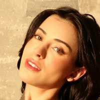 Bella Longuinho Çıplak