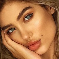 Belle Lucia Çıplak