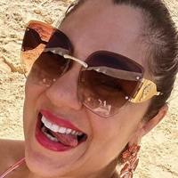 Bethe Correia Çıplak