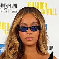 Beyonce Çıplak