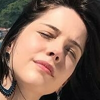 Bia Arantes Çıplak