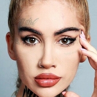 Bia Khalifa Çıplak