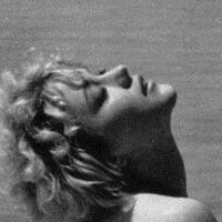 Bond Girls Nude Çıplak