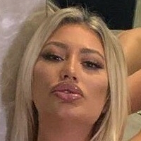 Born2Tease Çıplak