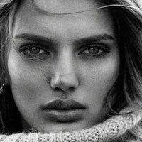 Bregje Heinen Çıplak