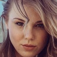 Briana Caitlin Çıplak