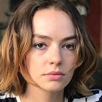 Brigette Lundy-Paine Çıplak