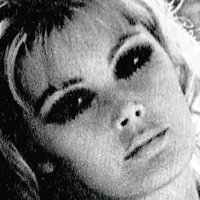 Brigitte Skay Çıplak