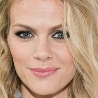 Brooklyn Decker Çıplak