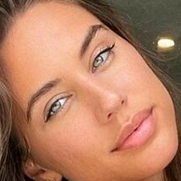 Brtmanuela Çıplak
