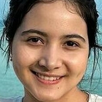 Bulan Sutena Çıplak