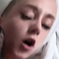 Cail Brodnevski Çıplak