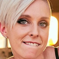 Caitlin V Neal Çıplak
