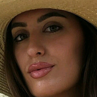 Carla Twin Çıplak