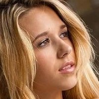 Carlye Denise Çıplak