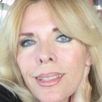 Carmelina Encinas Çıplak