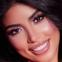 Caroline Azmy Çıplak