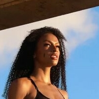 Cecilia Asoro Çıplak