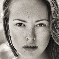 Charlène Perillat Çıplak