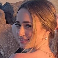 Charlotte Bregman Çıplak