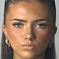 Chase Taomi Çıplak