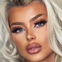 Chloe Inskip Çıplak