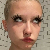 Chloe Moriondo Çıplak