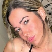 Chole Bella Çıplak