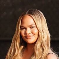 Chrissy Teigen Çıplak