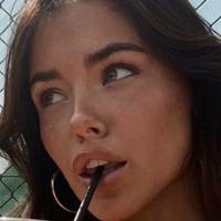 Clarissa Bea Çıplak