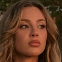 Daisy Keech Çıplak