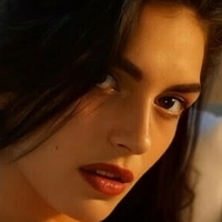 Daly Seventeen Çıplak