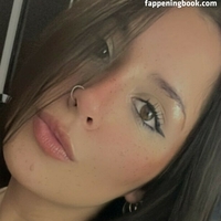 Dani Leiva Çıplak