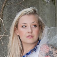 Daniela Wolf Çıplak