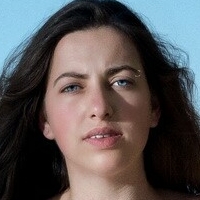 Danielle Holzman Çıplak